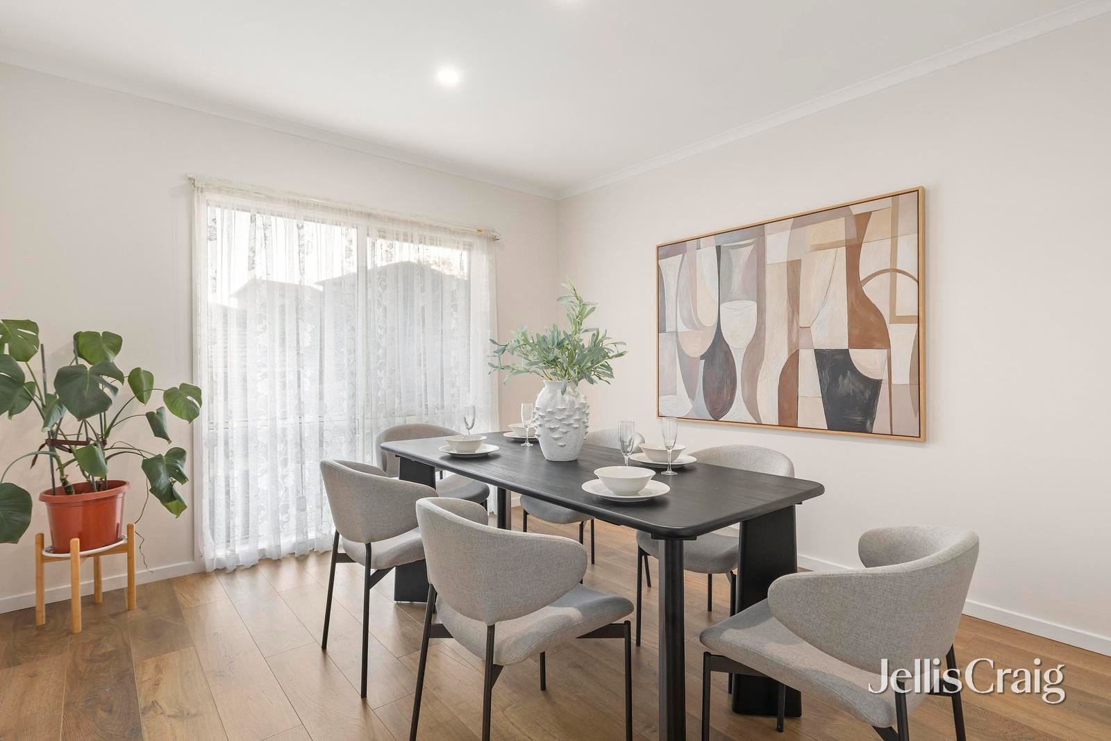 23 Tullamore Avenue, Doncaster image 4