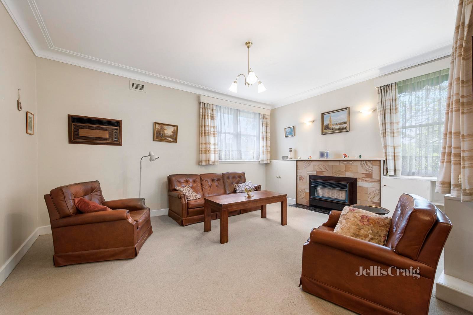 23 Vernon Street, Blackburn South image 4