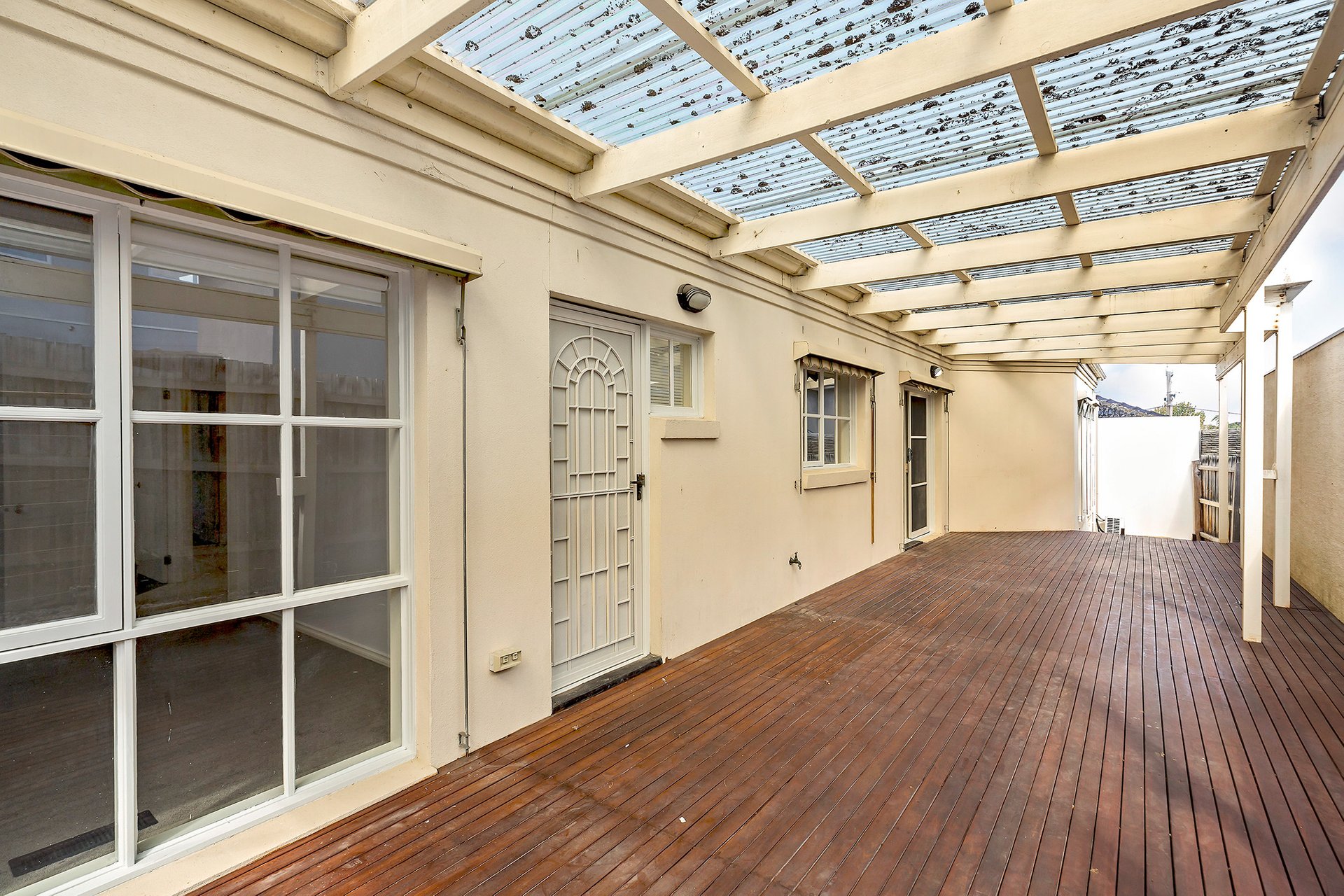 Property Gallery Thumbnail 5