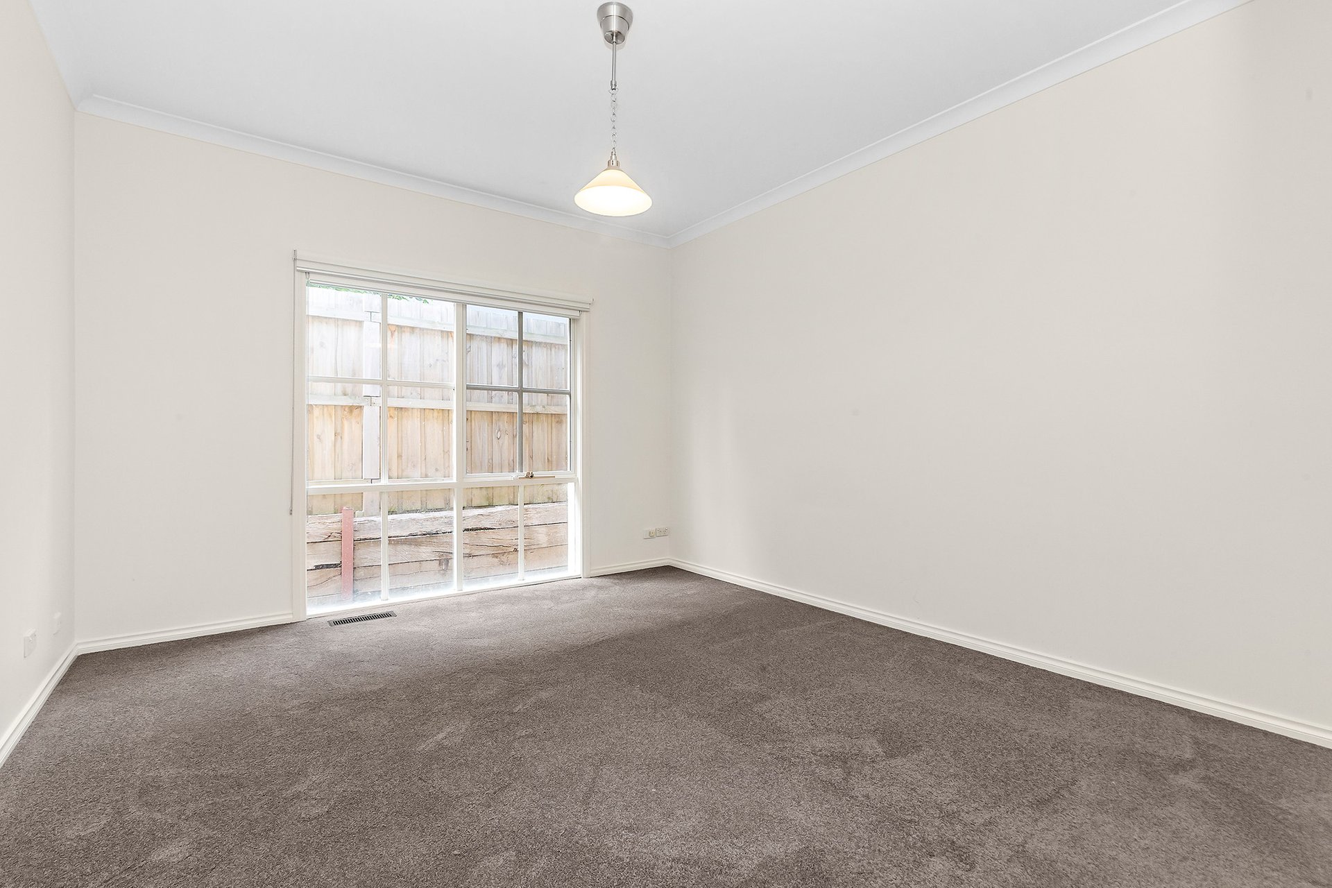 Property Gallery Thumbnail 7