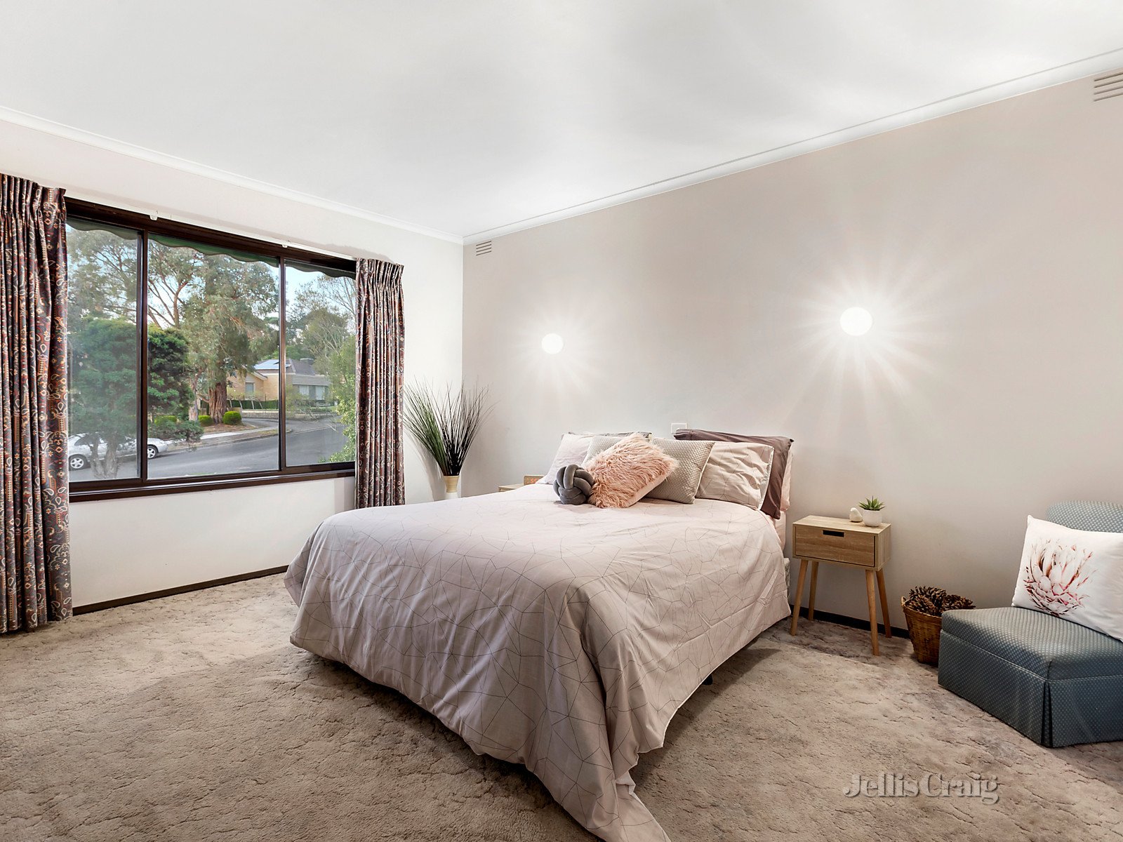 23 Warriparri Crescent, Greensborough image 6