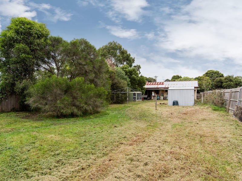 23 White Avenue, Bayswater image 5