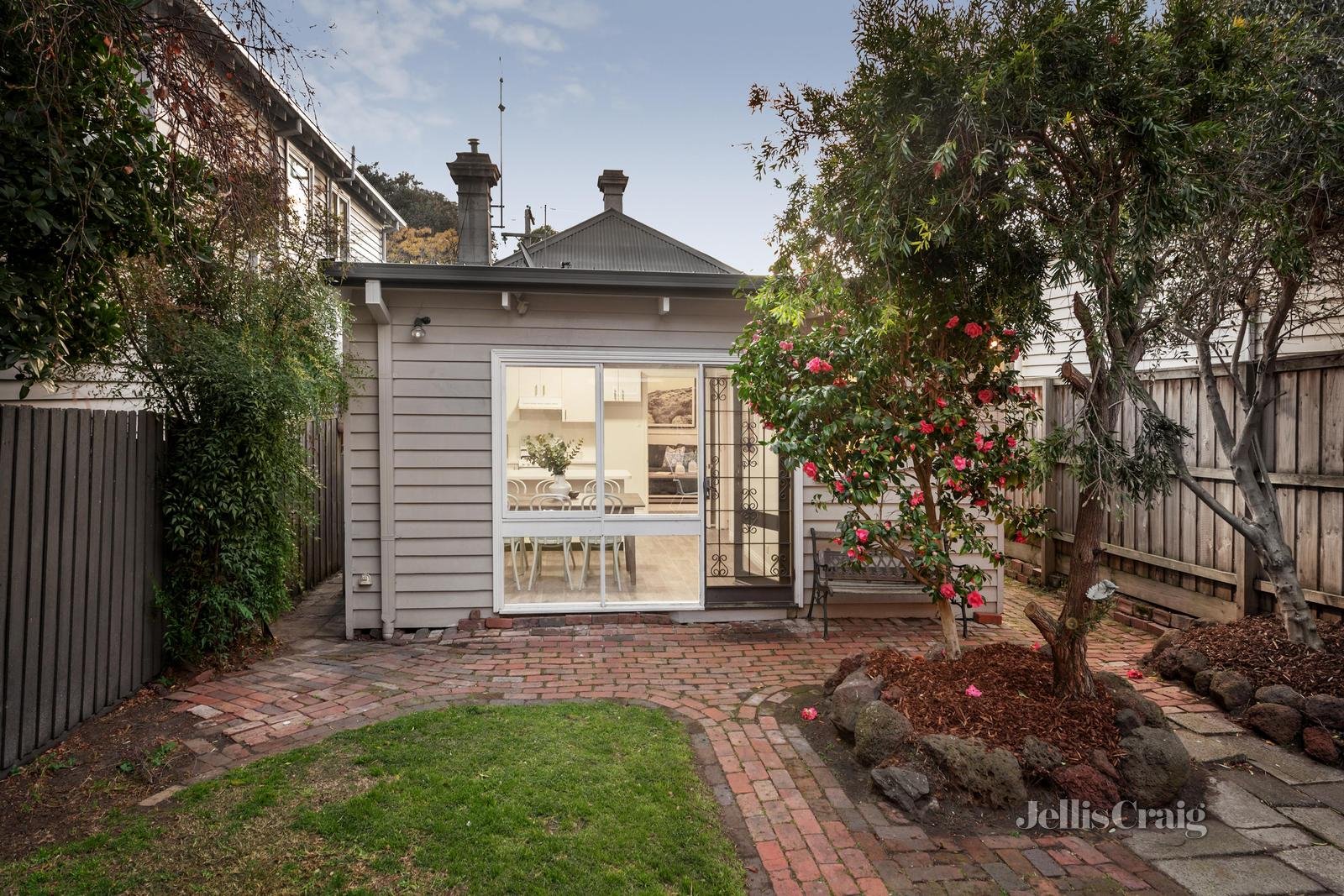 23 William Street, Hawthorn image 3