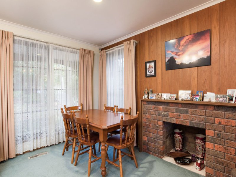 23 Williams Road, Mooroolbark image 4