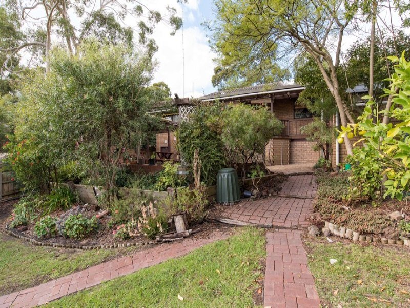 23 Williams Road, Mooroolbark image 13