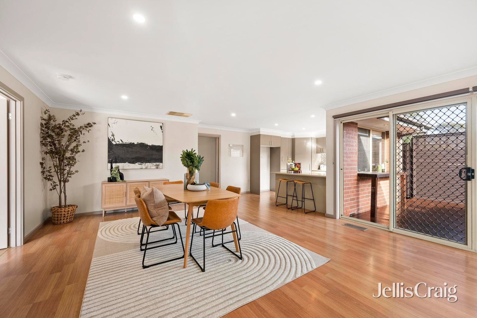 2/3 Wiltshire Avenue, Bayswater image 3