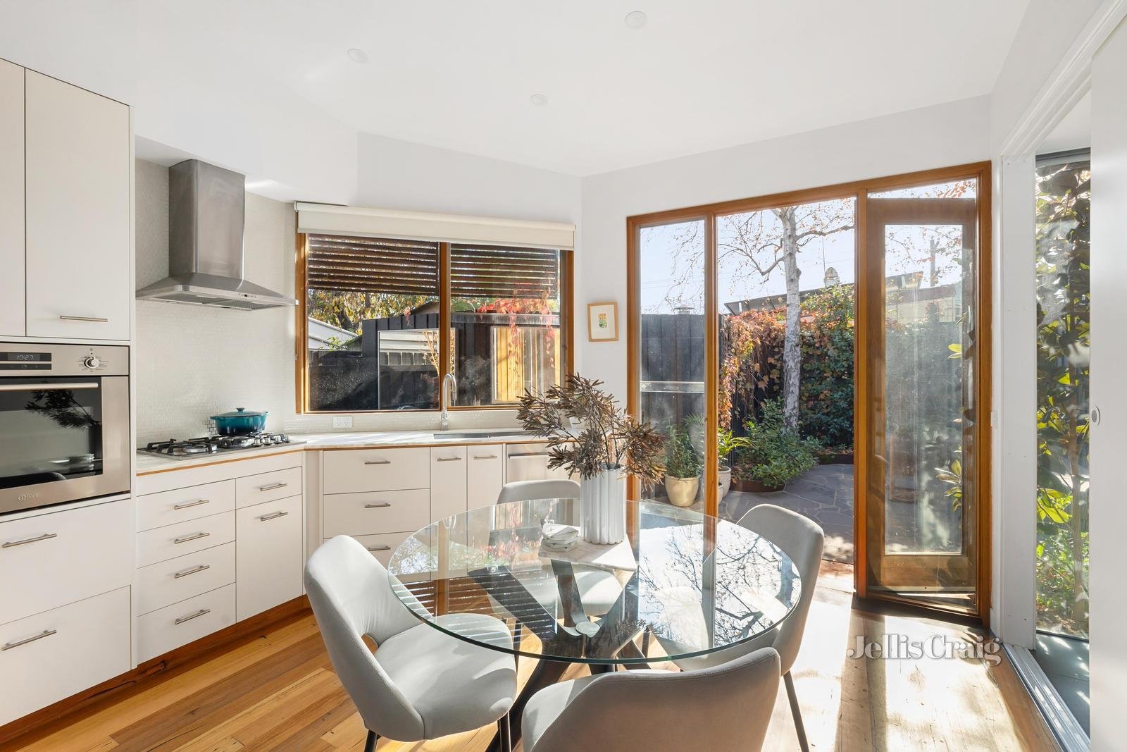 23 Wrights Terrace, Prahran image 4