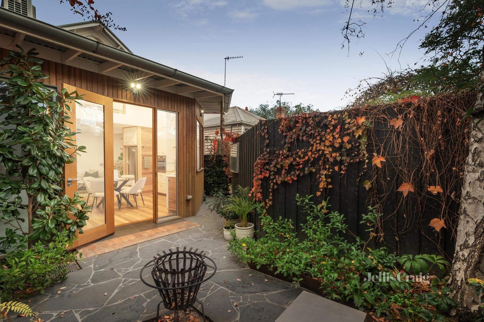 23 Wrights Terrace, Prahran image 6