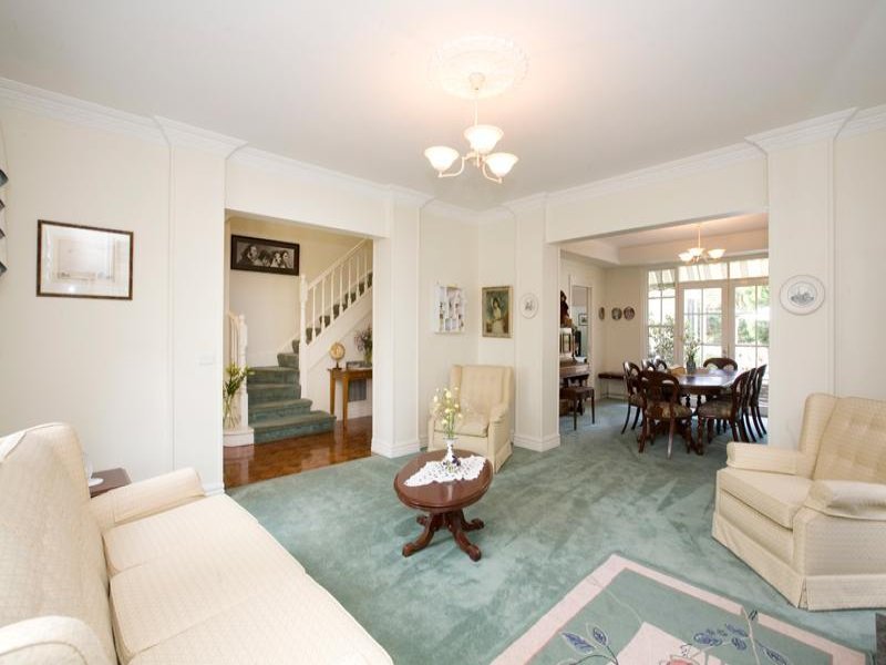23 Yongala Street, Balwyn image 3