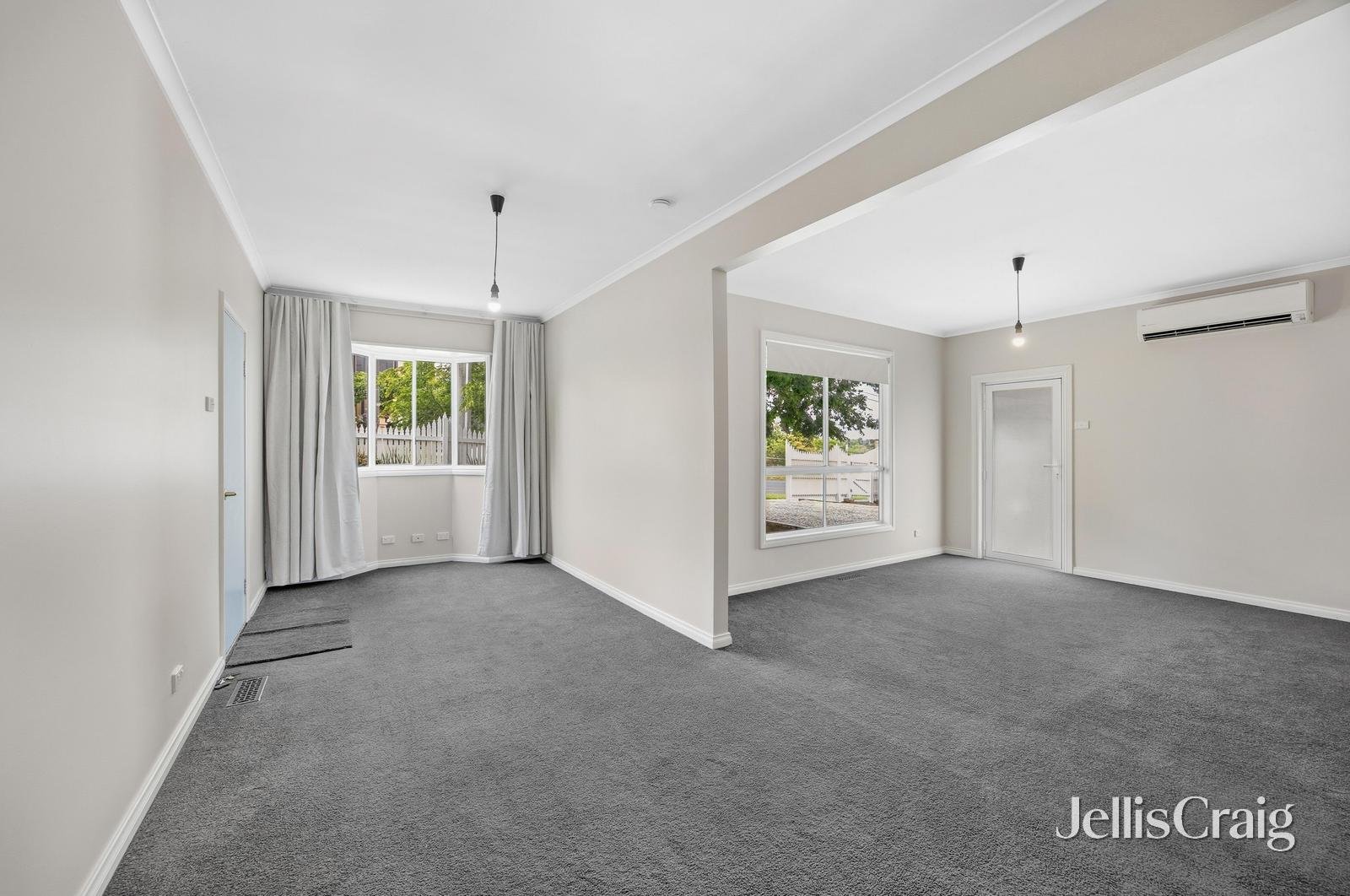 23 Young Street, Golden Point image 4