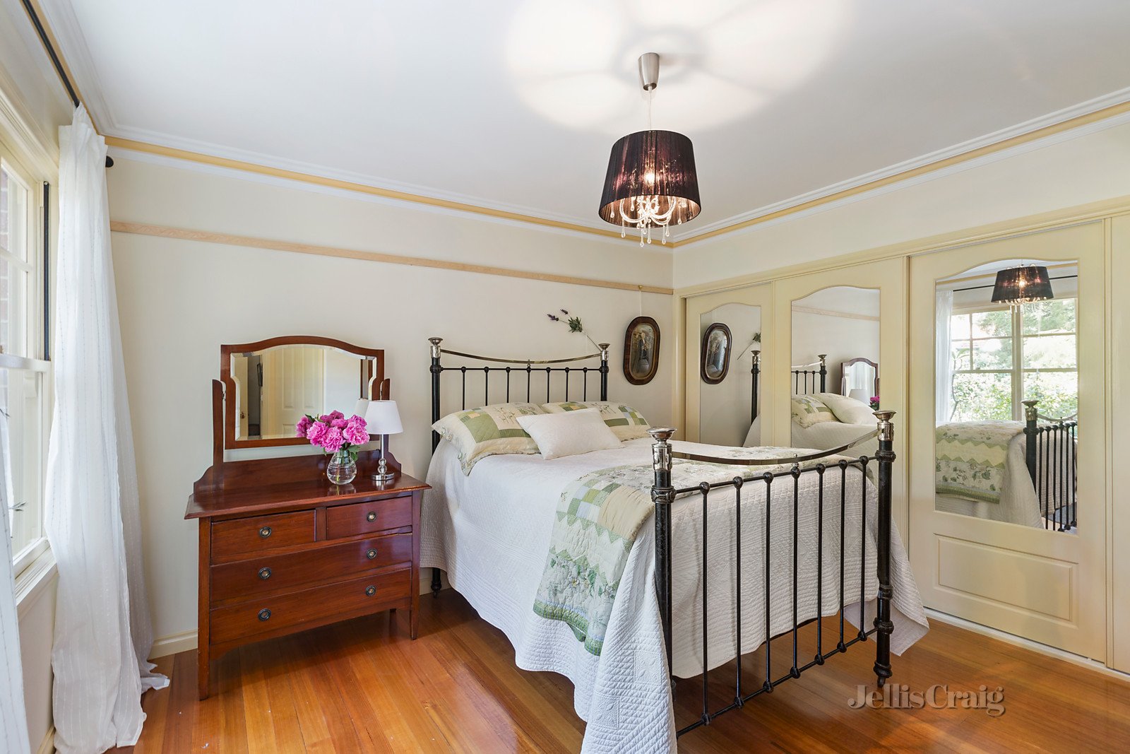 2/30 Alfred Road, Glen Iris image 7