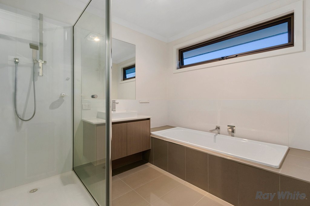 2/30 Diamond Avenue, Glen Waverley image 7