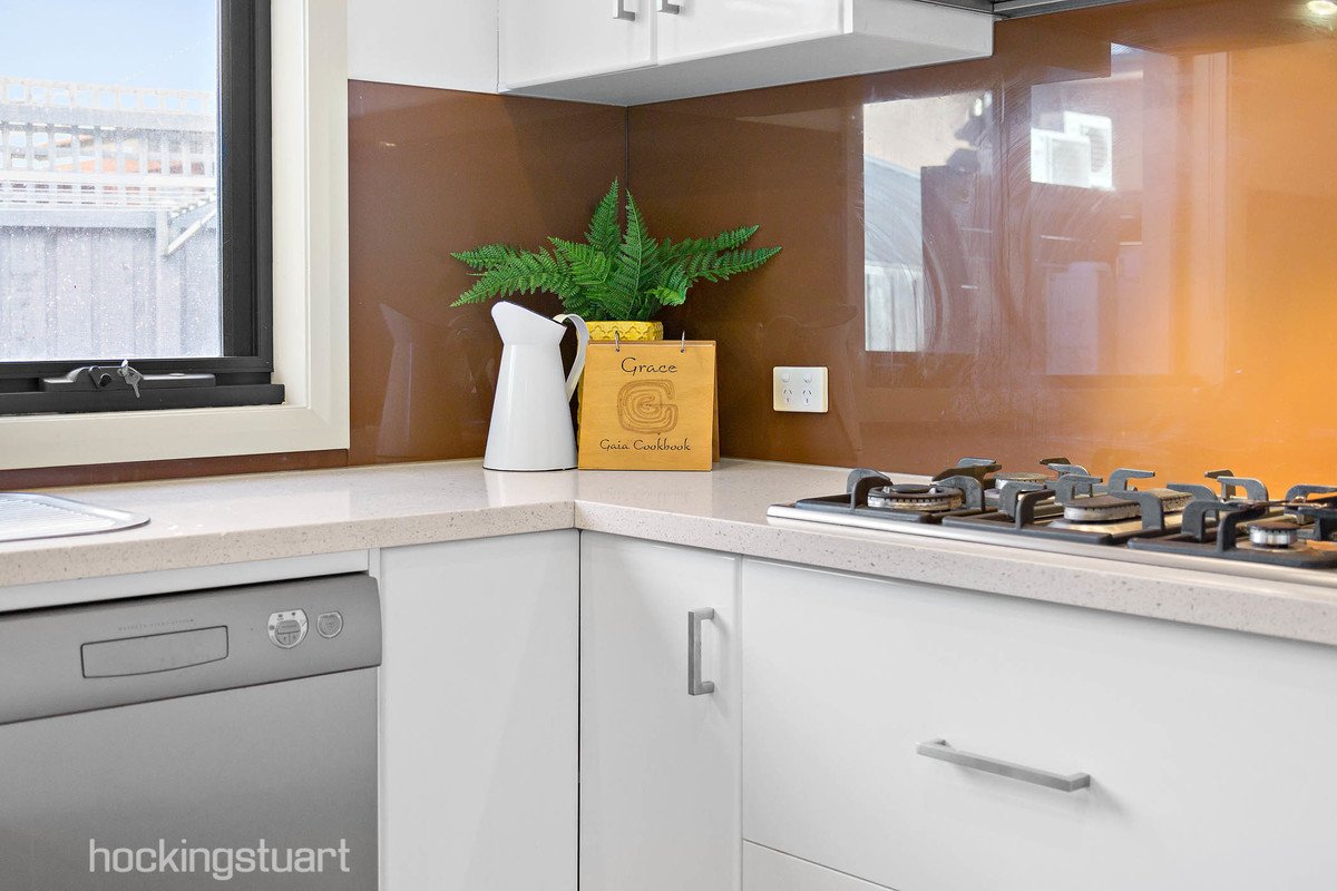 2/30 Dunloe Avenue, Mont Albert North image 11