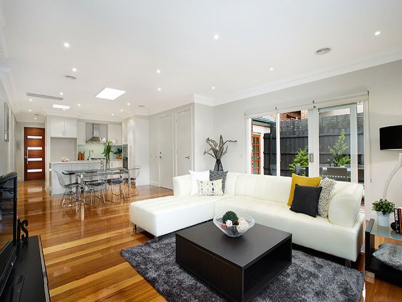 2/30 Francesca Street, Mont Albert North image 2