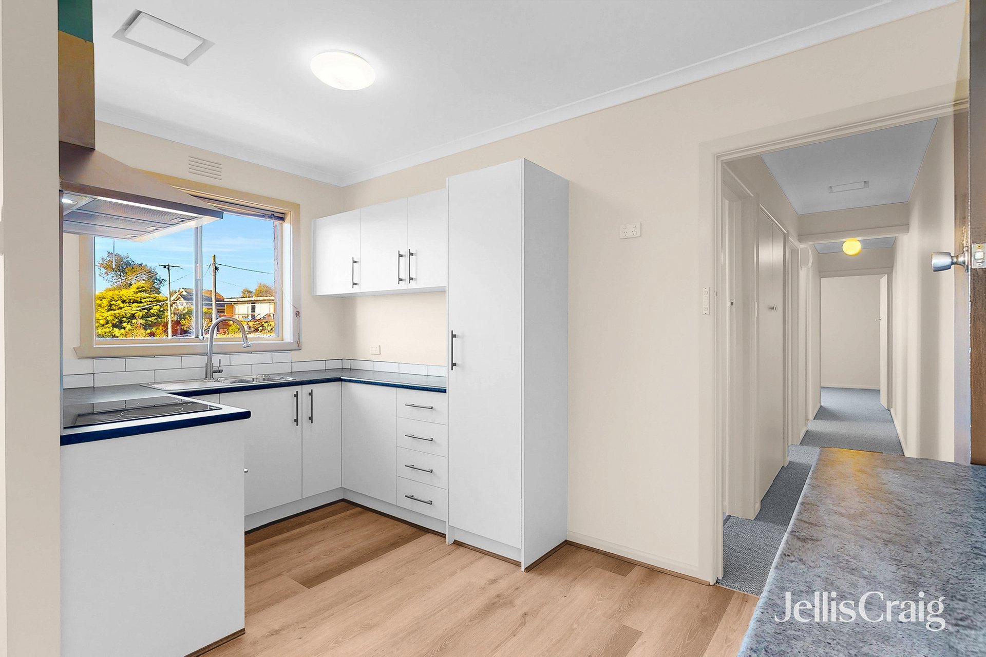 2/30 Lebanon Street, Strathmore image 2