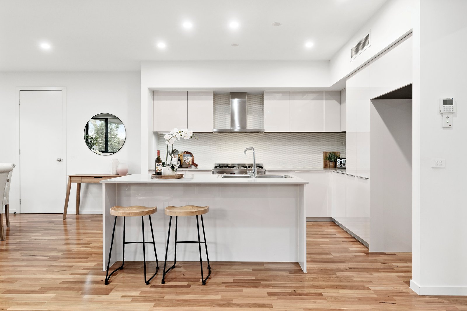 Property Gallery Thumbnail 3