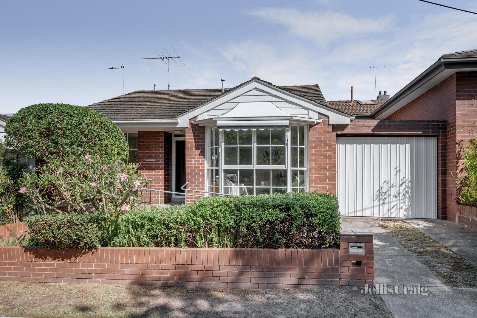 2/30 Spencer Road, Camberwell image 1