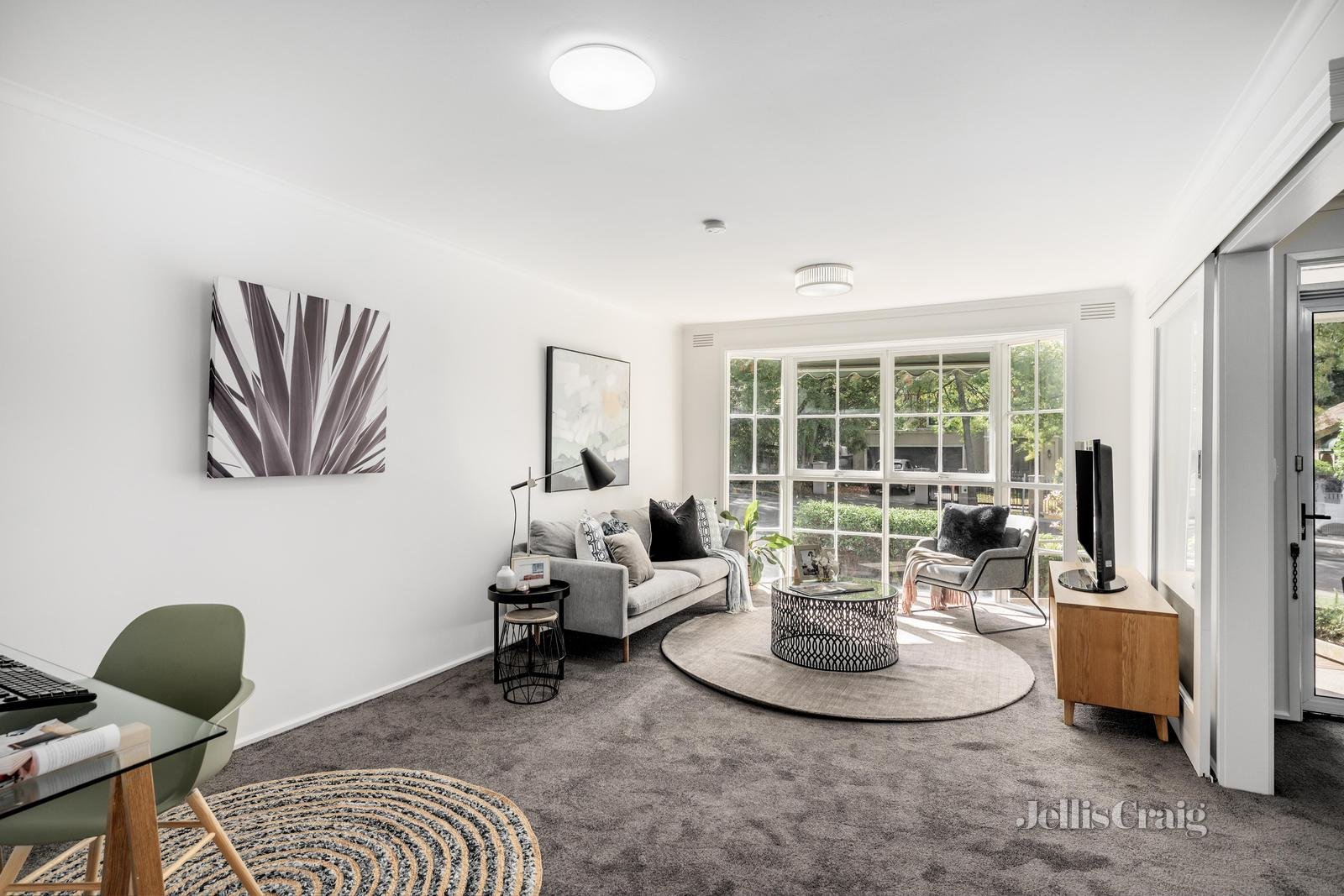 2/30 Spencer Road, Camberwell image 2