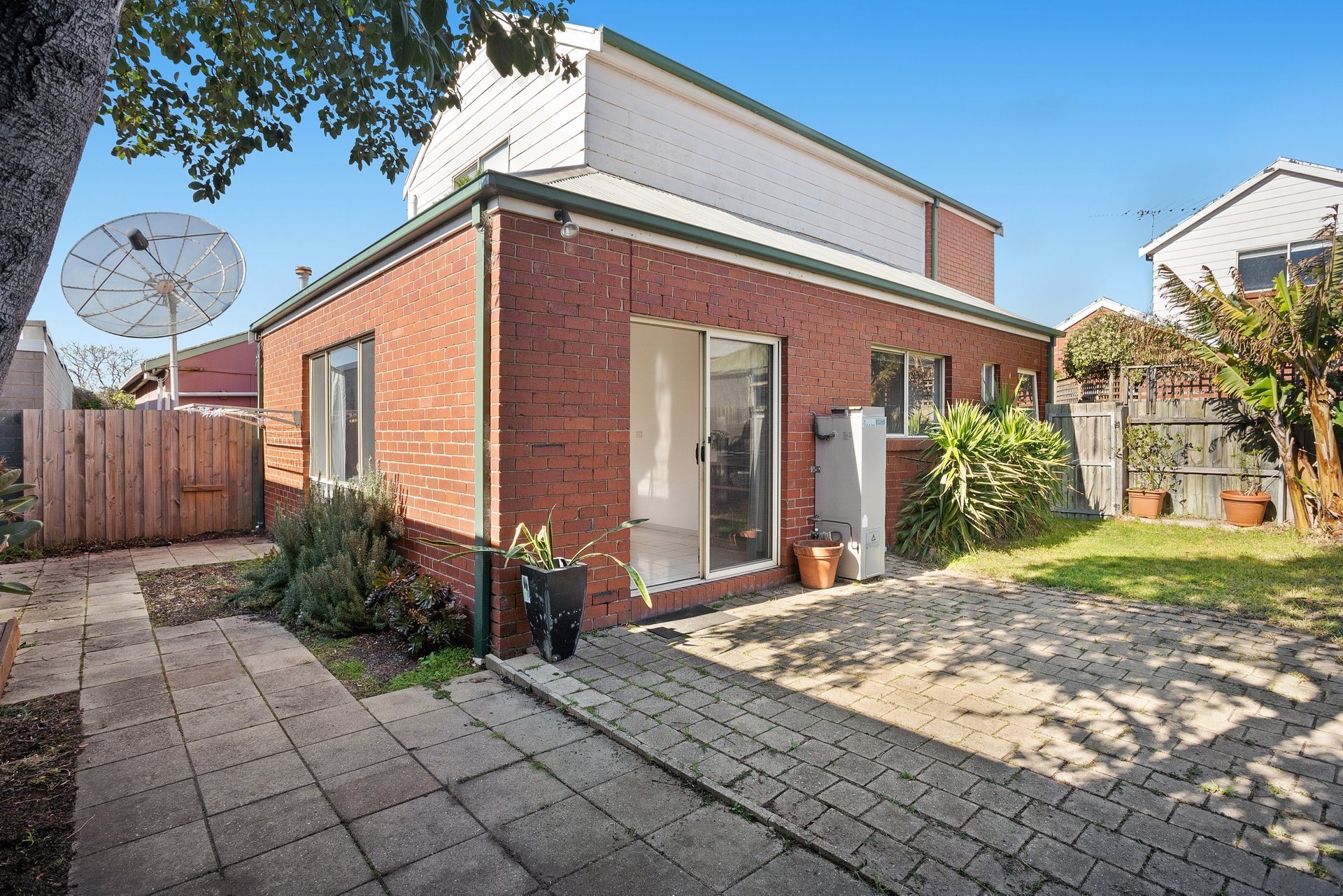 2/30 Spring Street, Geelong West image 6