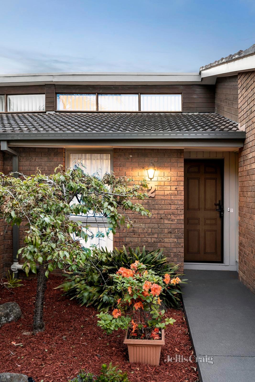 2/30 Thomas Street, Doncaster East image 2