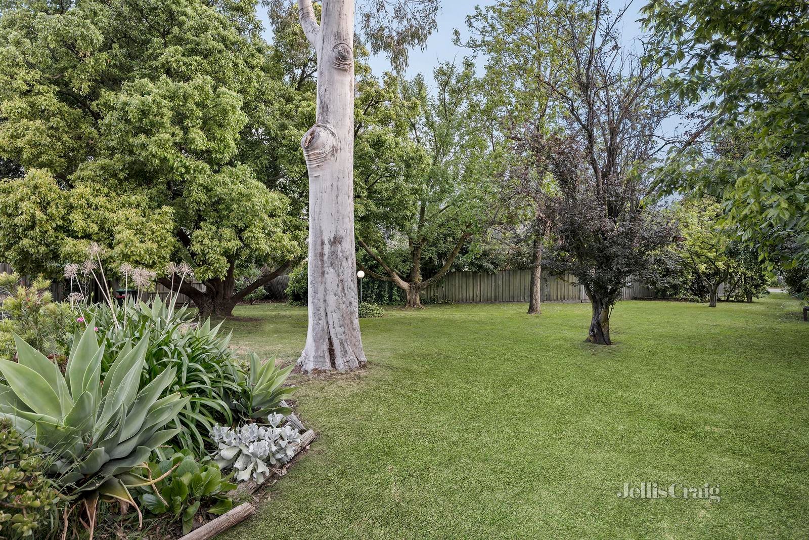 2/30 Thomas Street, Doncaster East image 10
