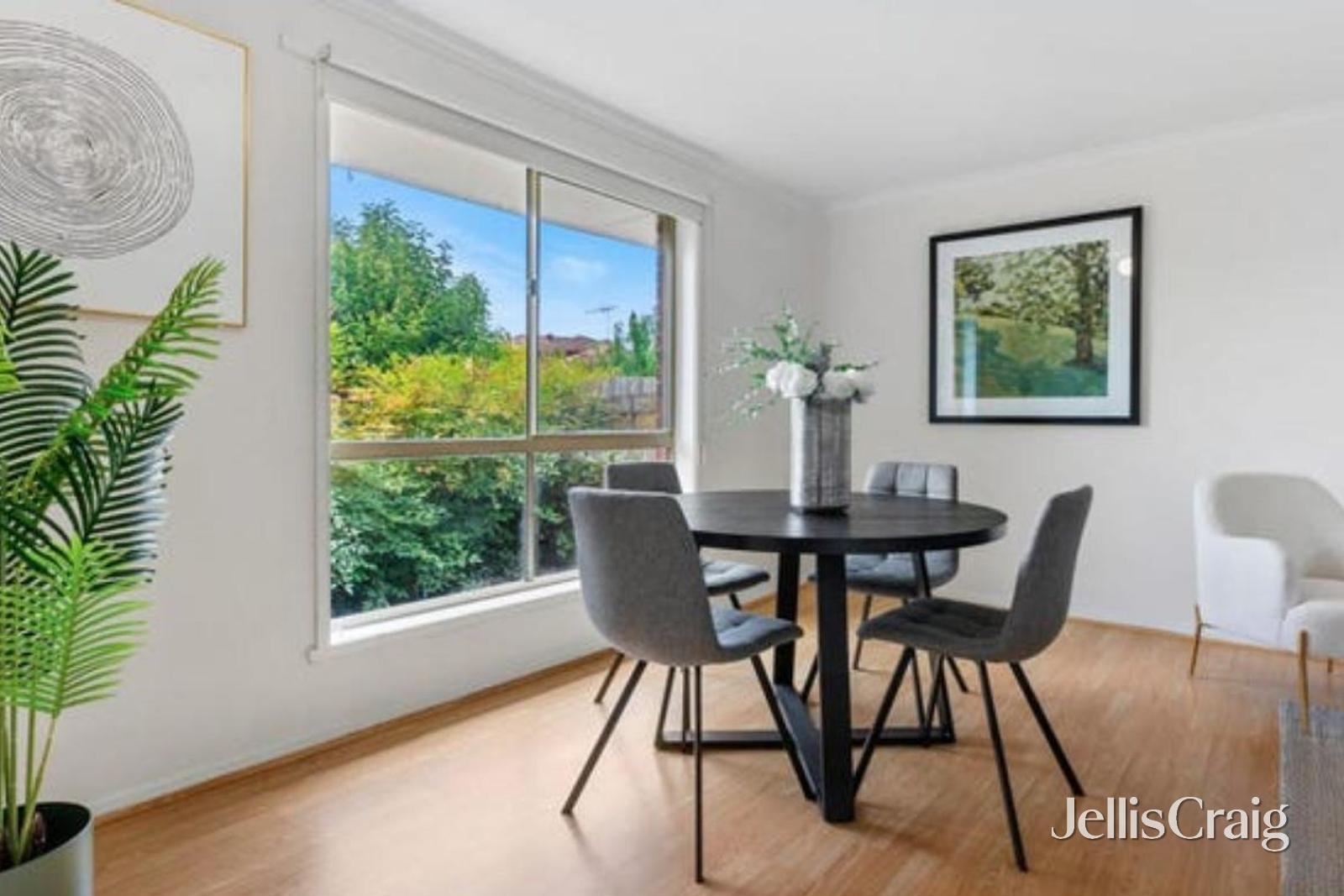 2/300-302 Blackburn Road, Glen Waverley image 4