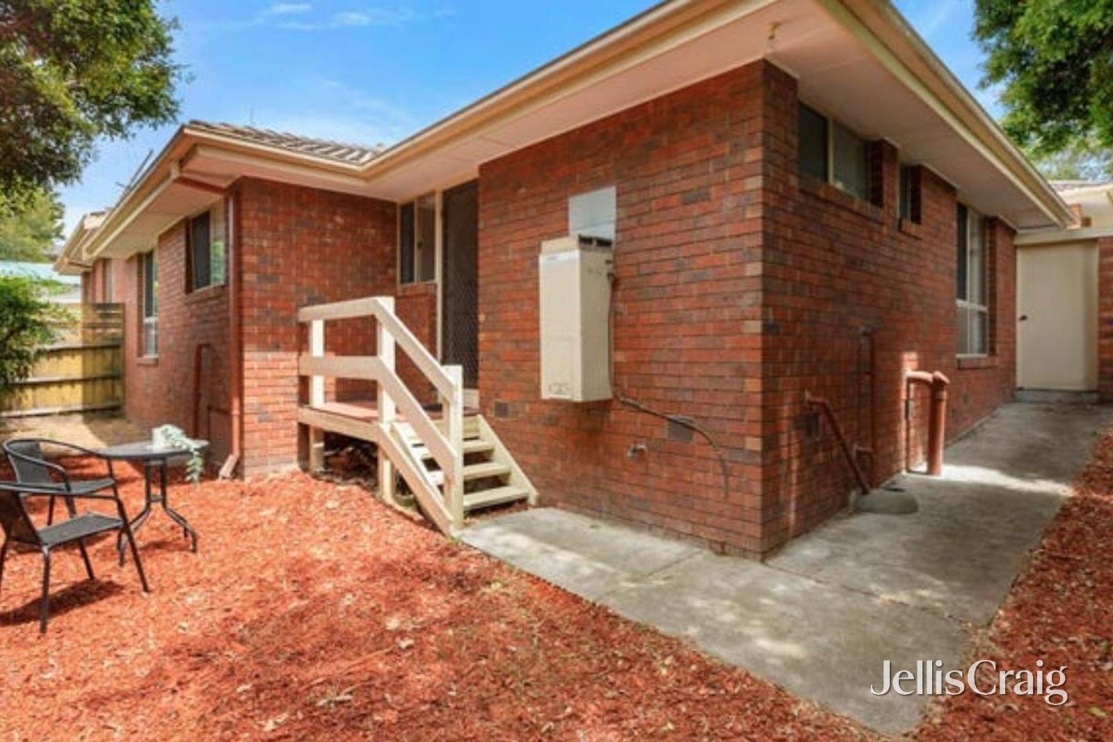 2/300-302 Blackburn Road, Glen Waverley image 9