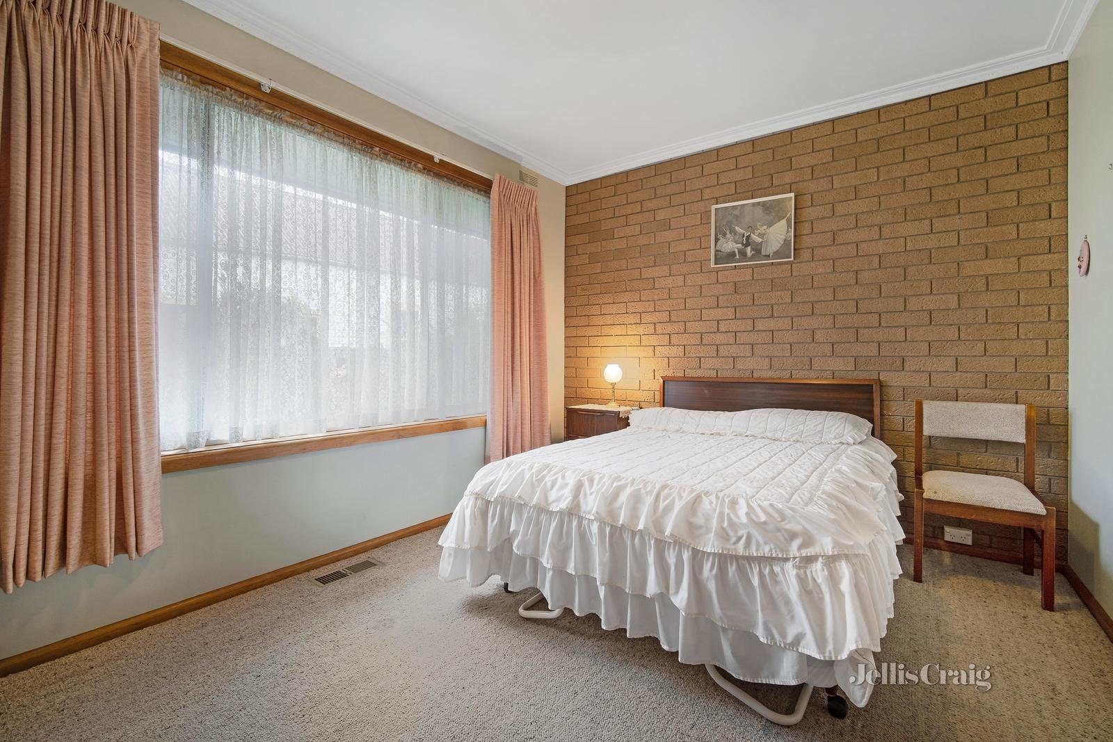 2/301 Havelock Street, Soldiers Hill image 8