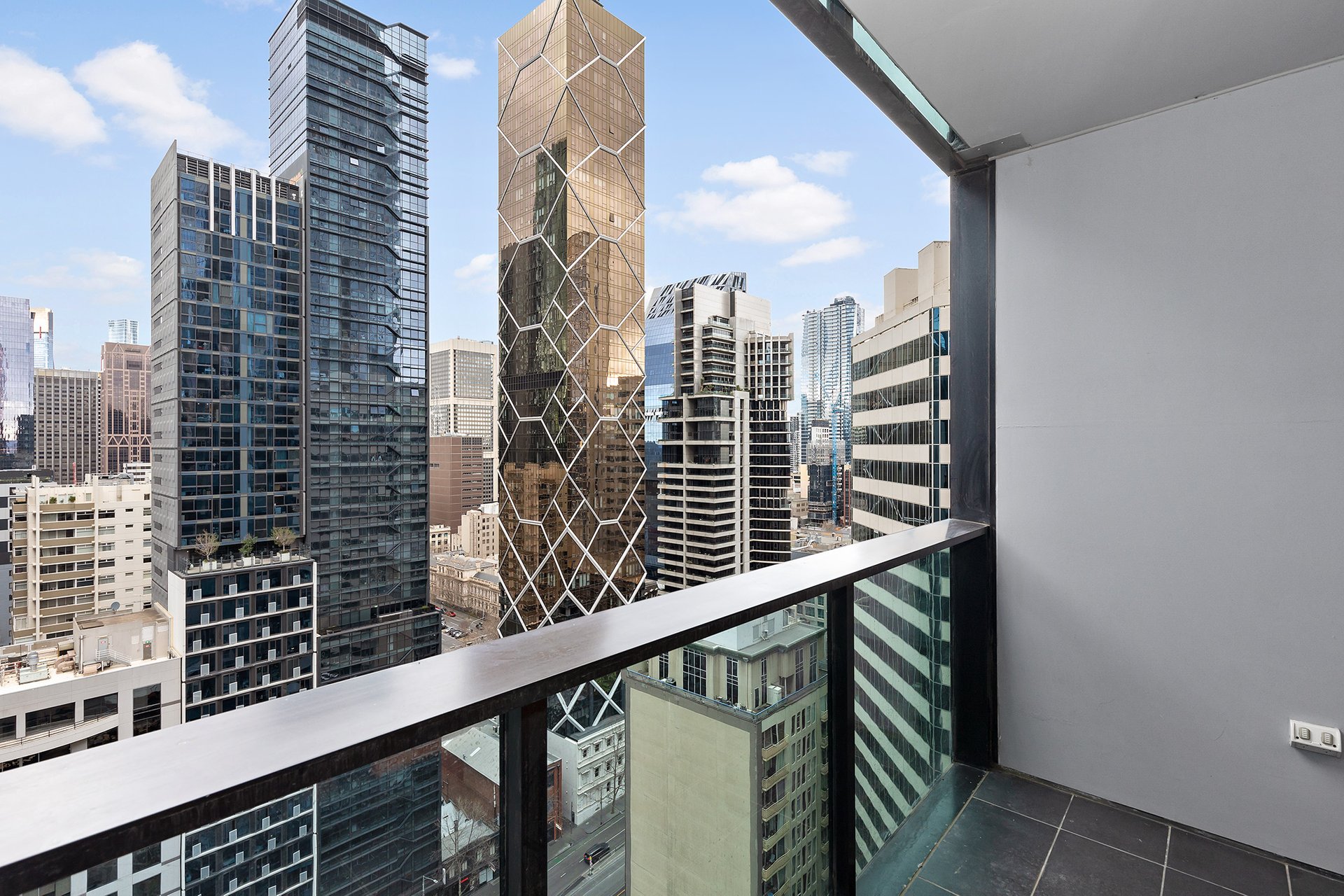 Property Gallery - Main Image