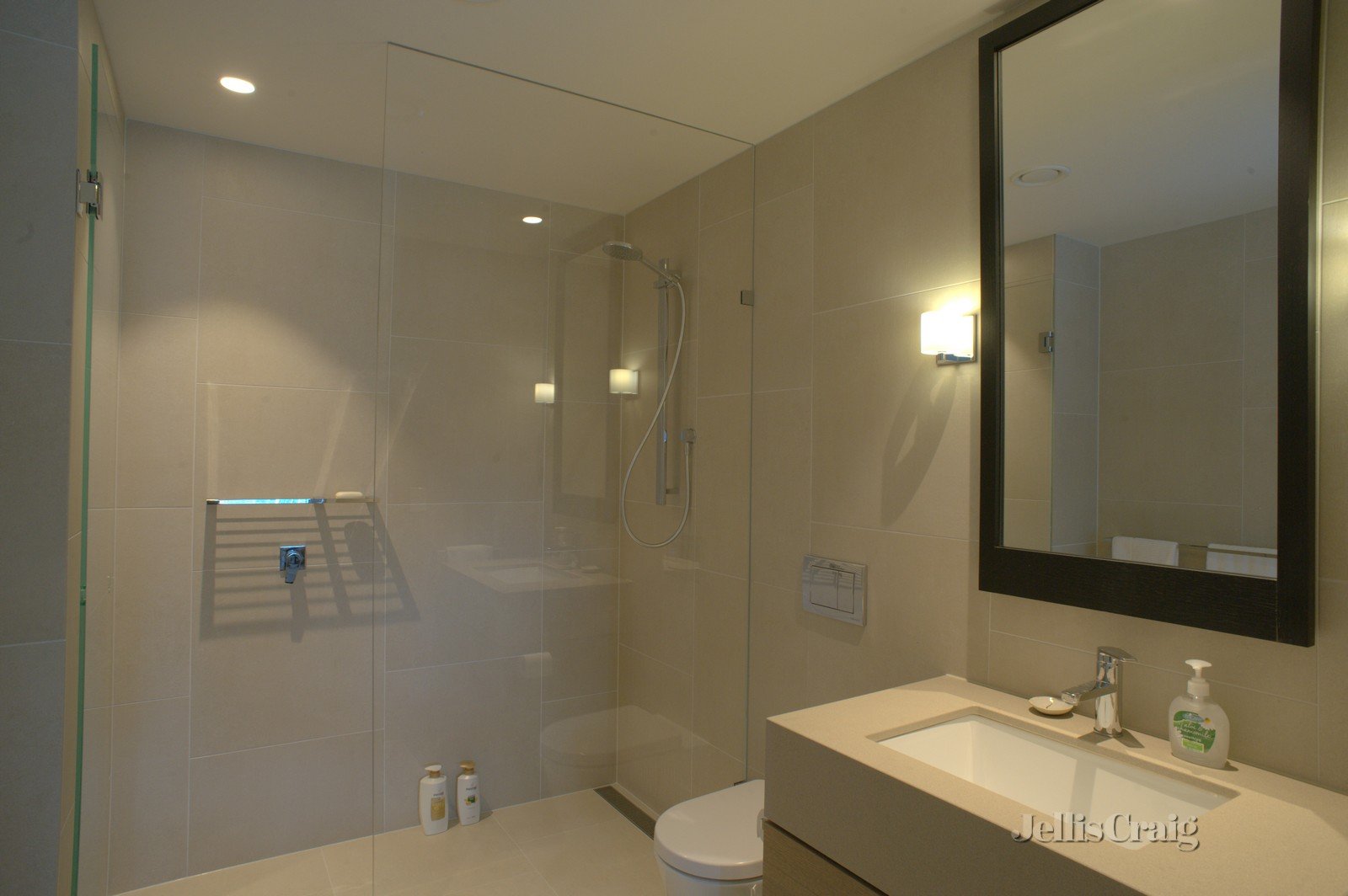 2302/35 Spring St, Melbourne image 6