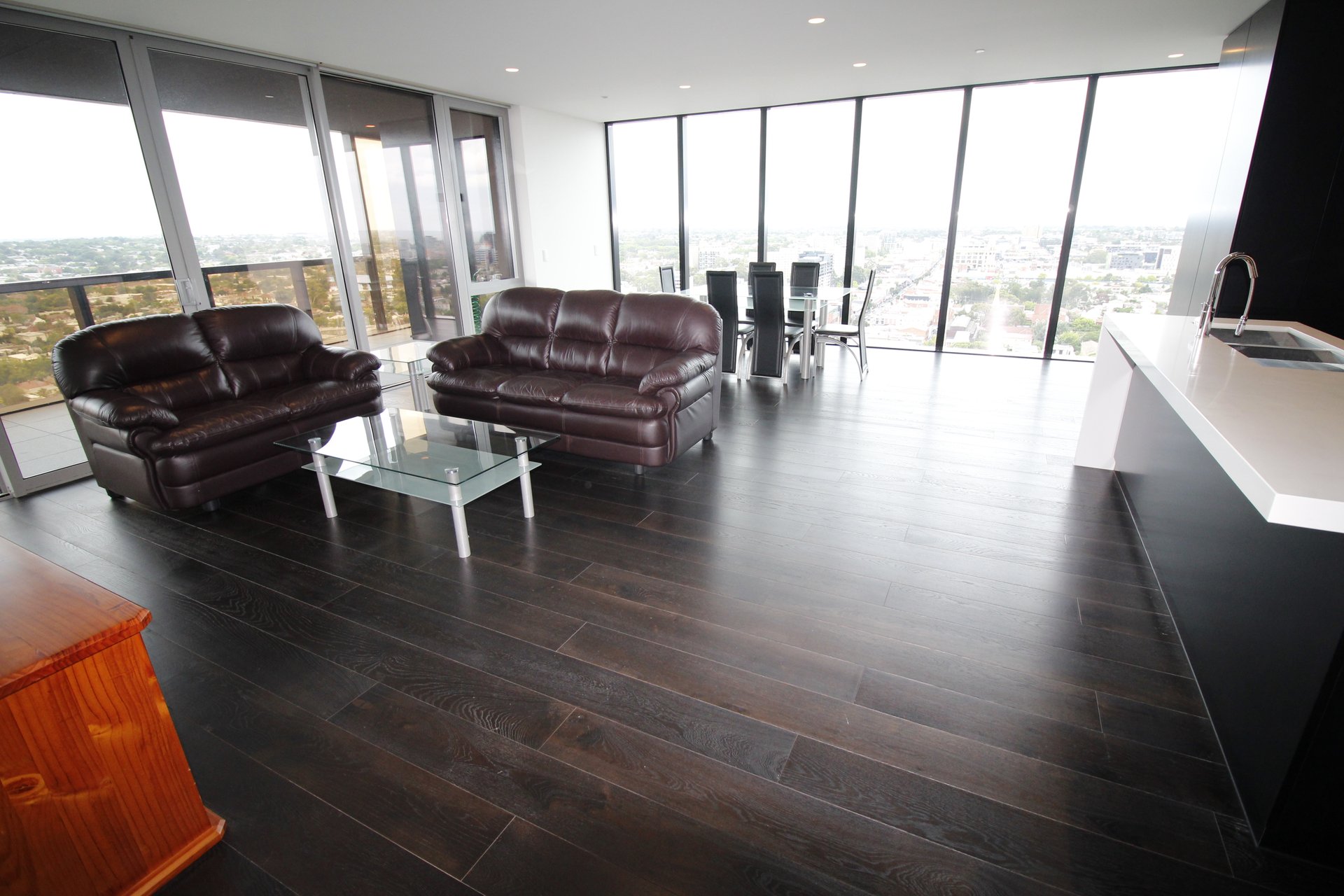 Property Gallery Thumbnail 8