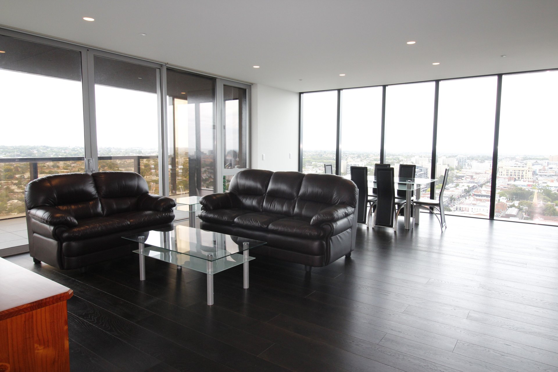 Property Gallery Thumbnail 2