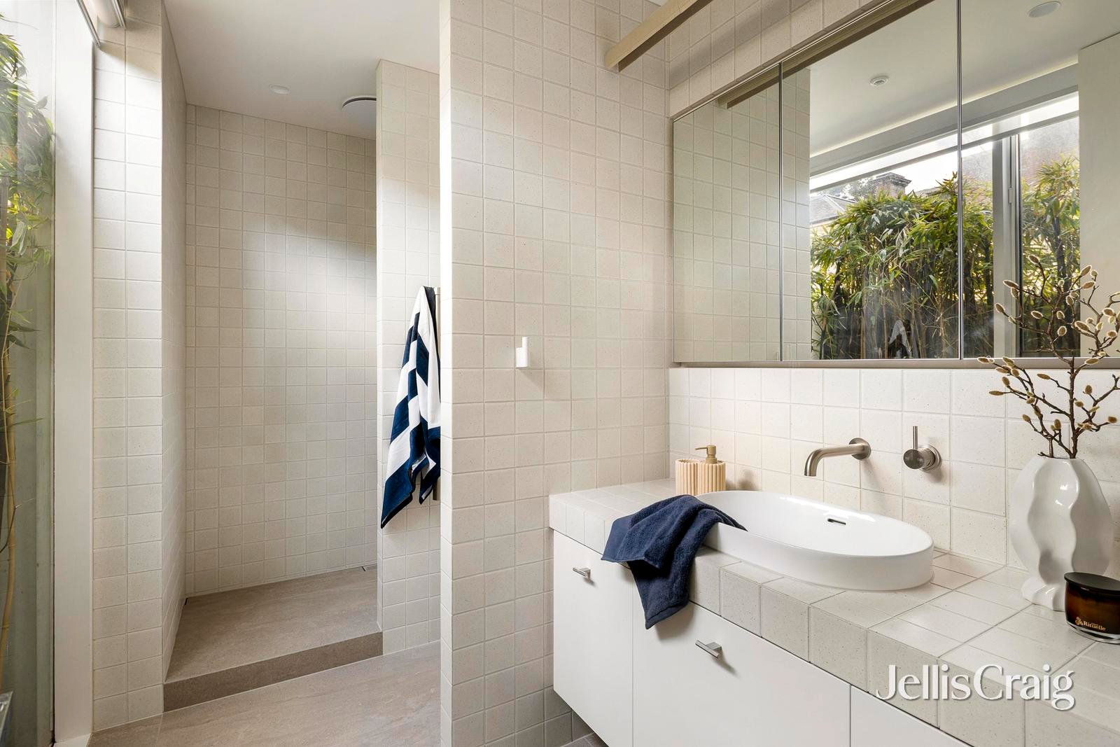 2/304 Walsh Street, South Yarra image 9