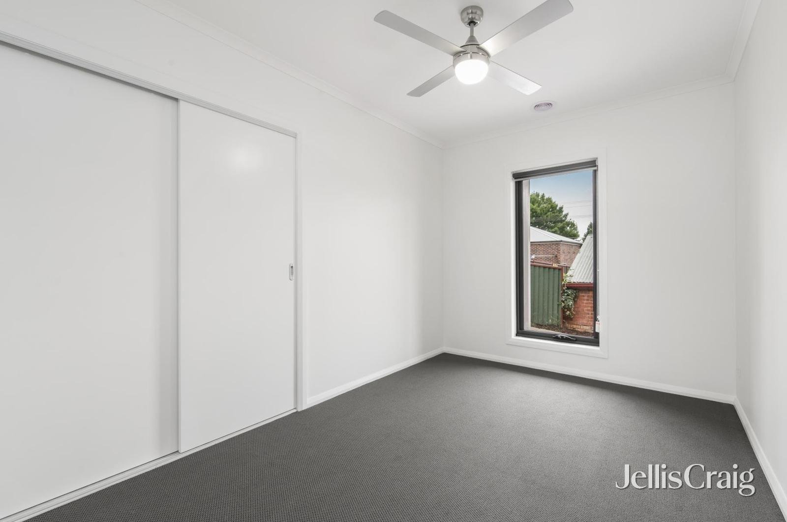 2/304 York Street, Ballarat East image 8