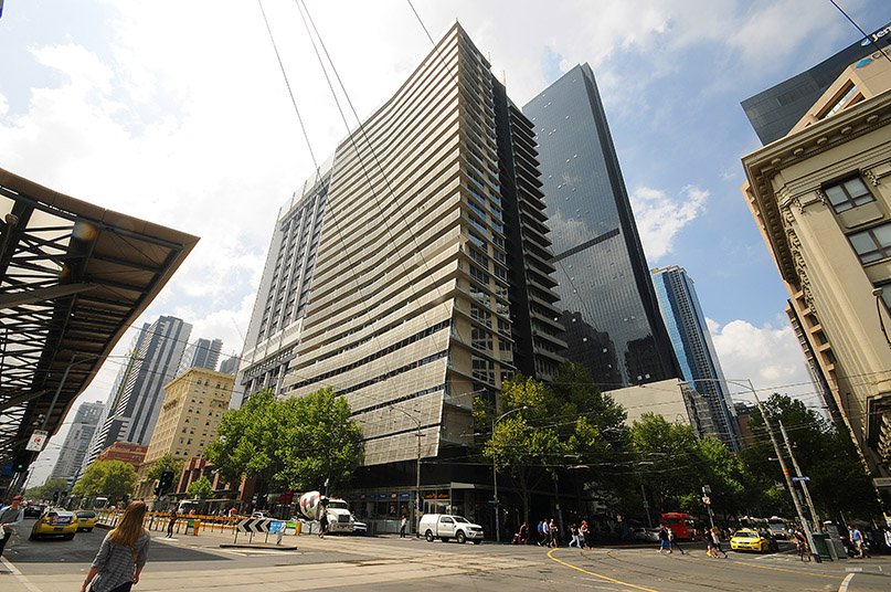 2305 / 620 Collins Street Melbourne, VIC 3000