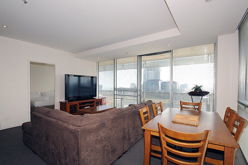 2305 / 620 Collins Street Melbourne, VIC 3000