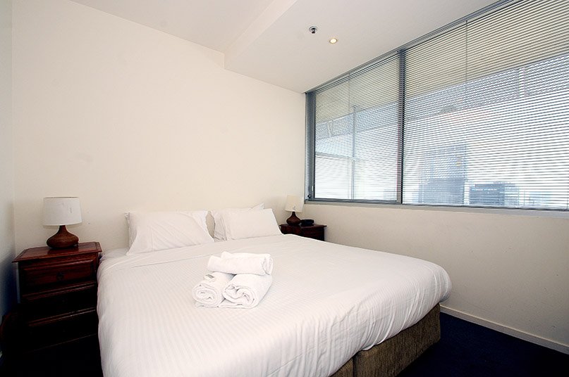2305 / 620 Collins Street Melbourne, VIC 3000