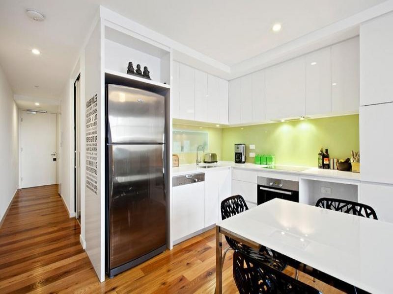 230/70 Nott Street, Port Melbourne image 2