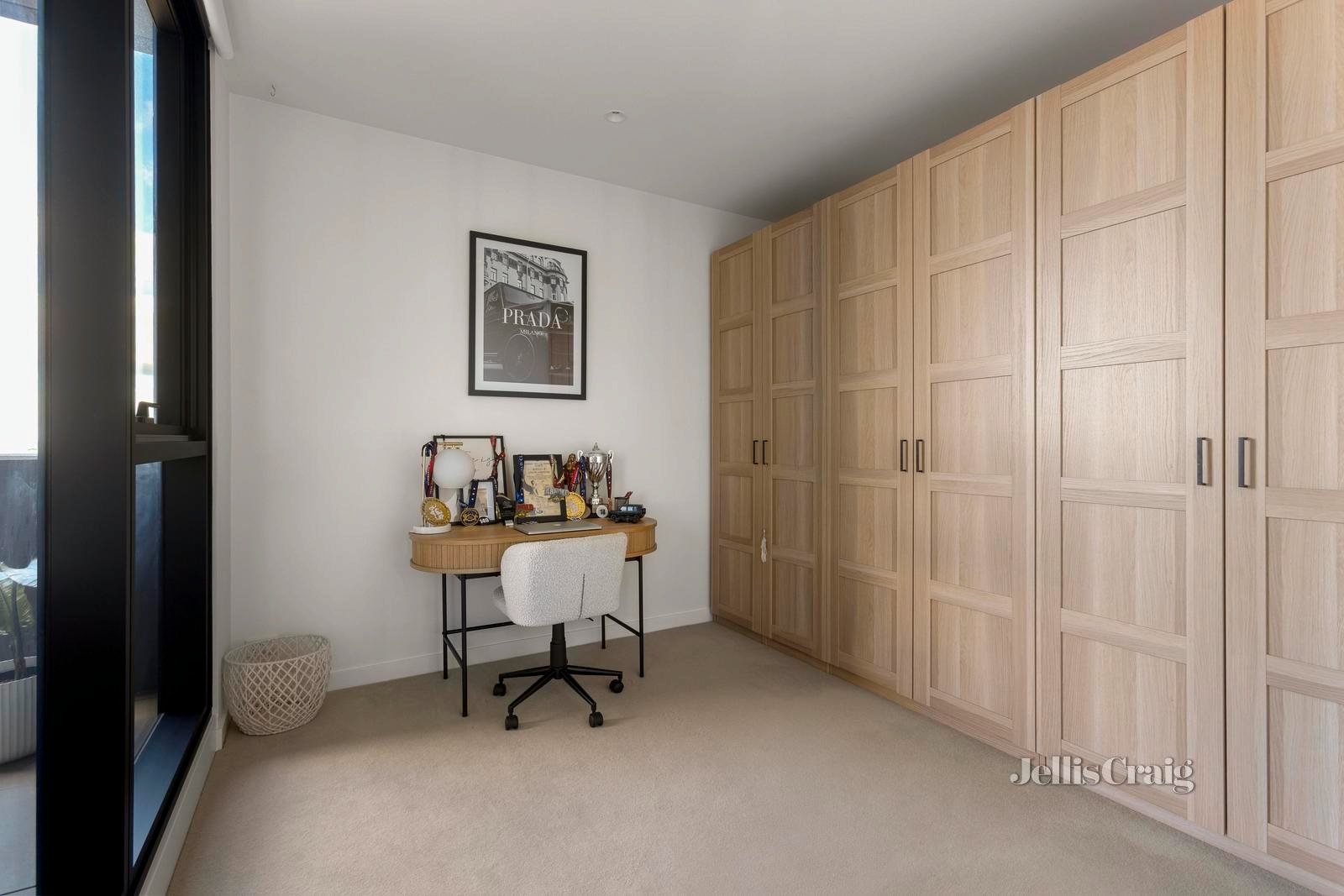 2307/259 Normanby Road, South Melbourne image 5