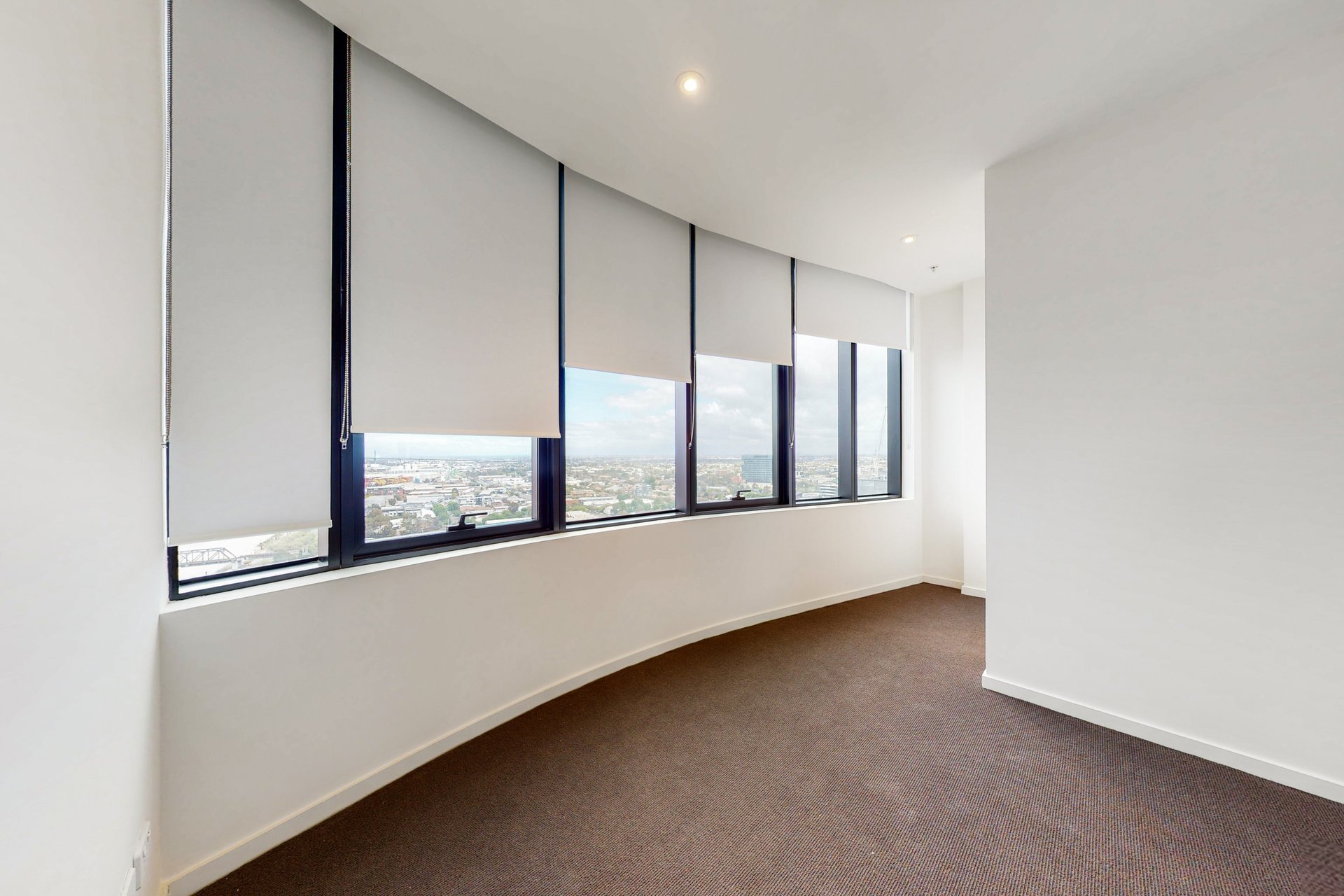 2307/8 Hallenstein Street, Footscray image 5