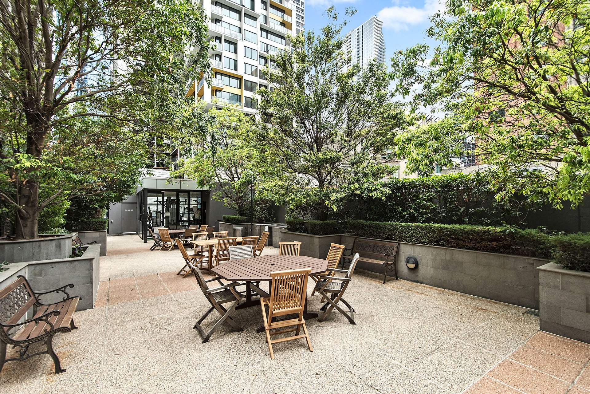2308 / 668 Bourke Street MELBOURNE