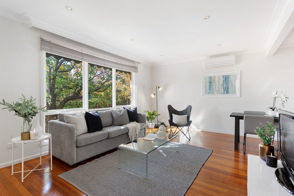 2/31 Andrews Street, Burwood image 2