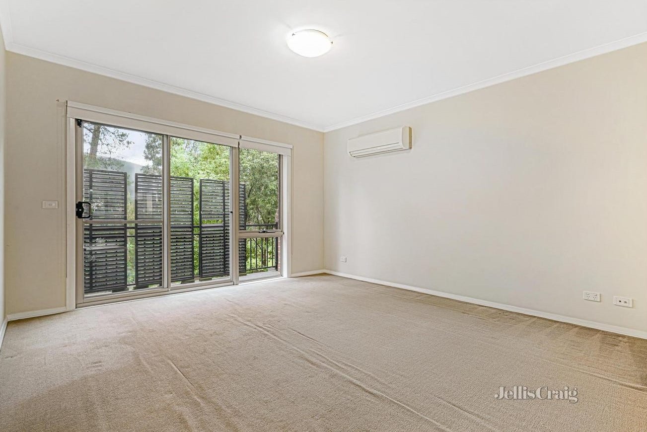 23/1 Bellevue Avenue, Doncaster East image 4