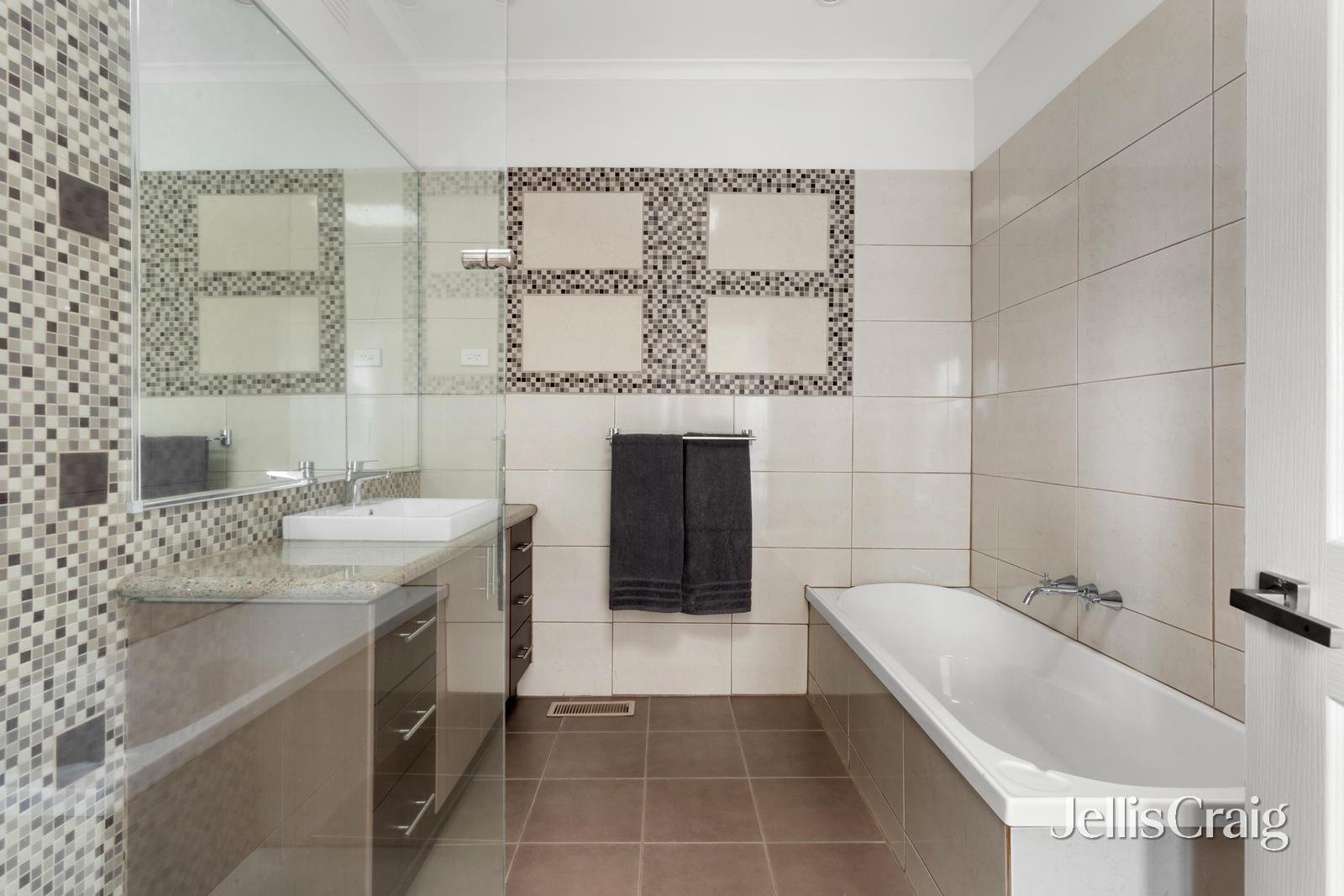 231 Chesterville Road, Moorabbin image 11
