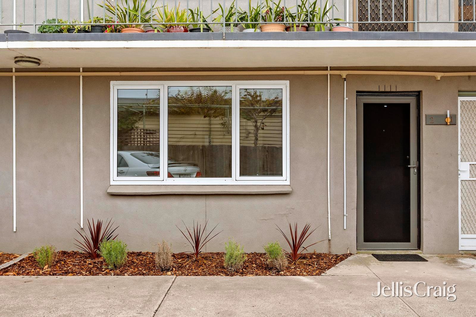 2/31 Emmaline Street, Northcote image 2
