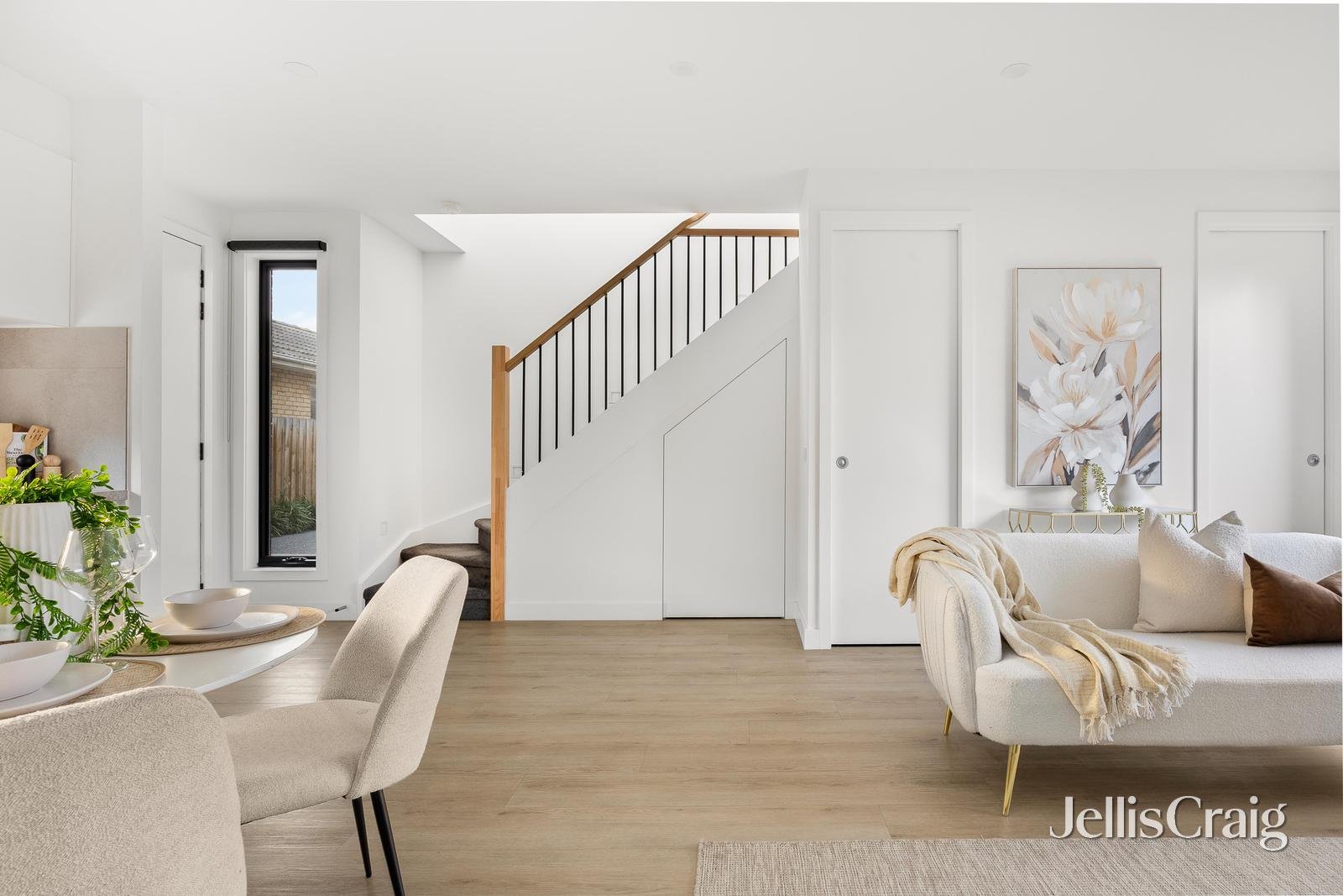 2/31 Hudson Street, Fawkner image 2