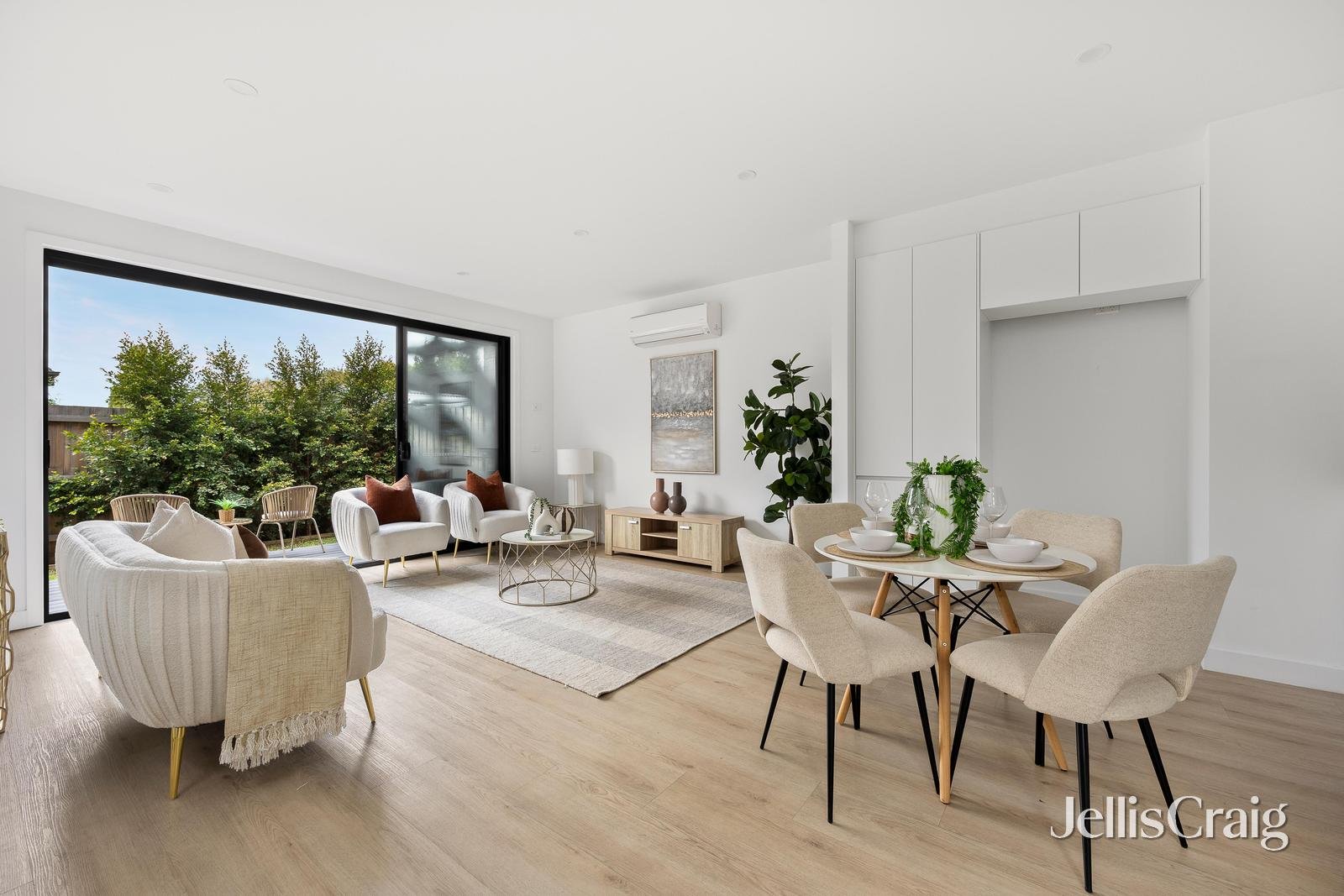 2/31 Hudson Street, Fawkner image 4