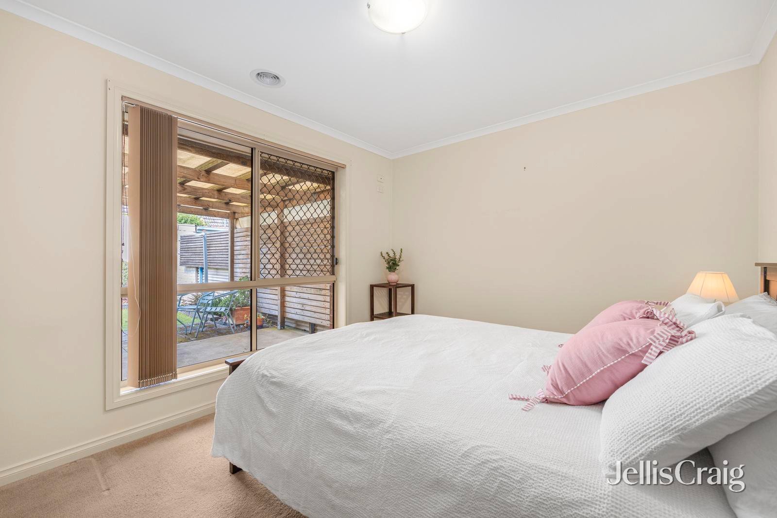 2/31 Kent Street, Sebastopol image 10