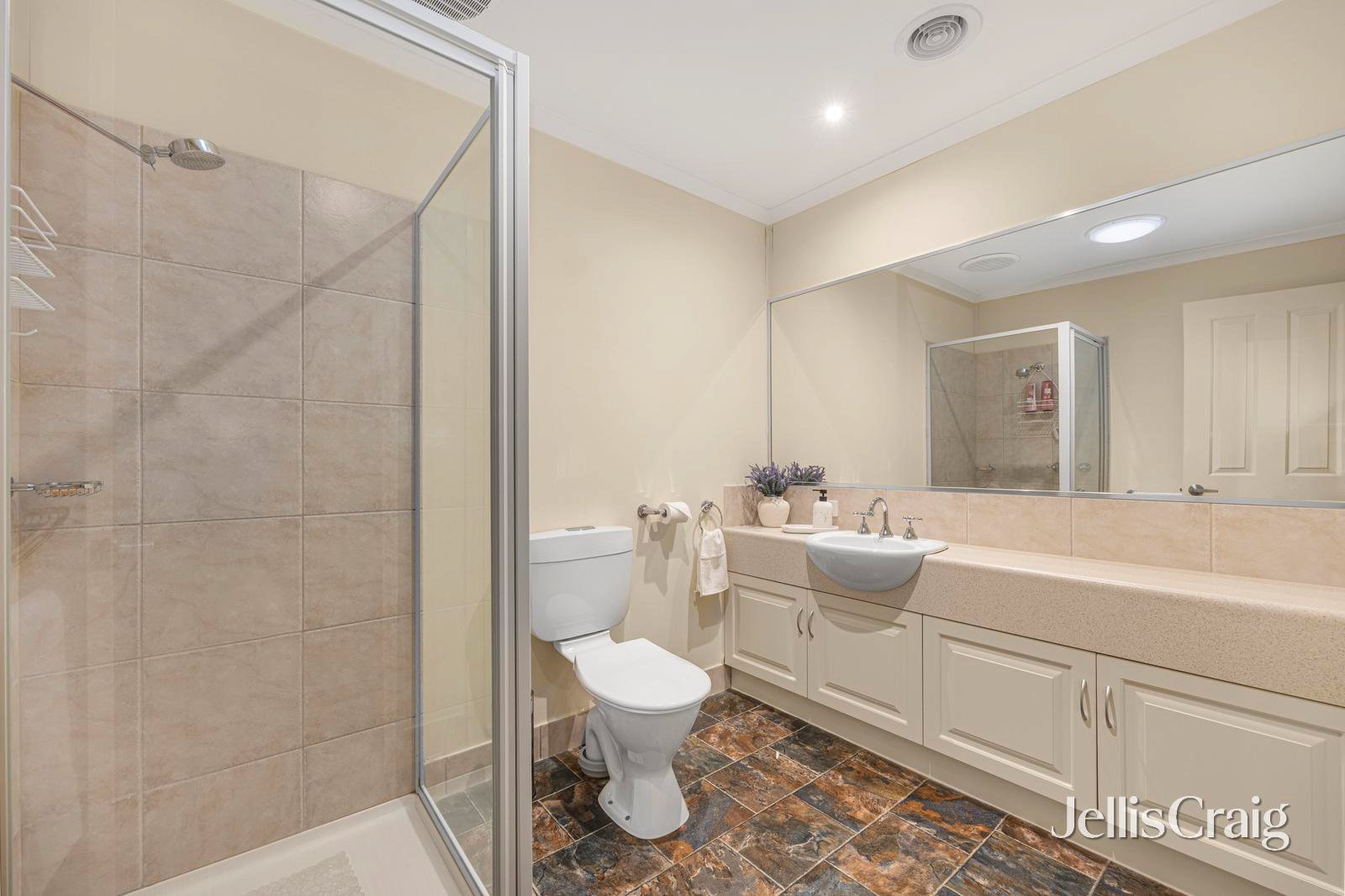 2/31 Kent Street, Sebastopol image 12