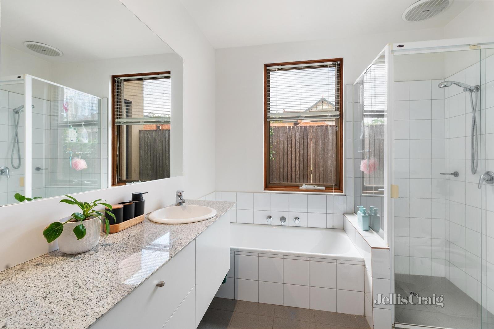 2/31 King Street, Camberwell image 10